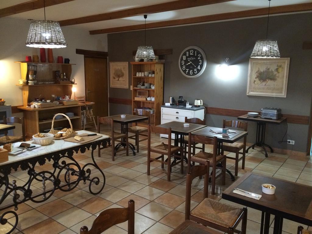 Logis Hotel Restaurant Le Mas De Mon Pere Saint-Jean-le-Centenier Екстериор снимка