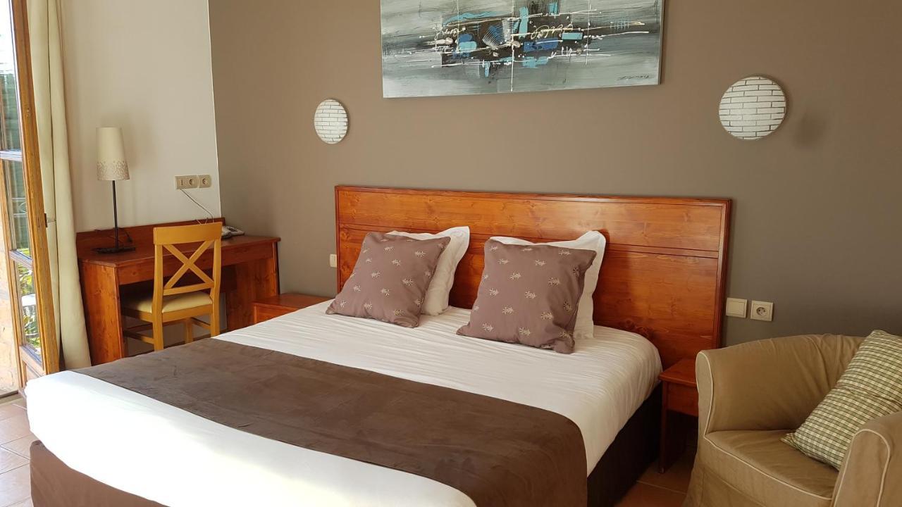 Logis Hotel Restaurant Le Mas De Mon Pere Saint-Jean-le-Centenier Екстериор снимка